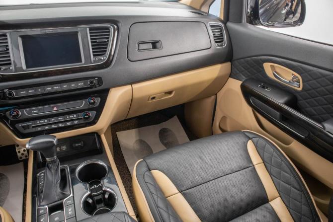 Kia Carnival III с пробегом 2018 года, цена 2 699 000 рублей, 205300 км, минивэн, Автокод Объявления