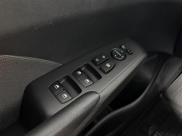 Hyundai Solaris II с пробегом 2018 года, цена 1 145 000 рублей, 185511 км, седан, Автокод Объявления