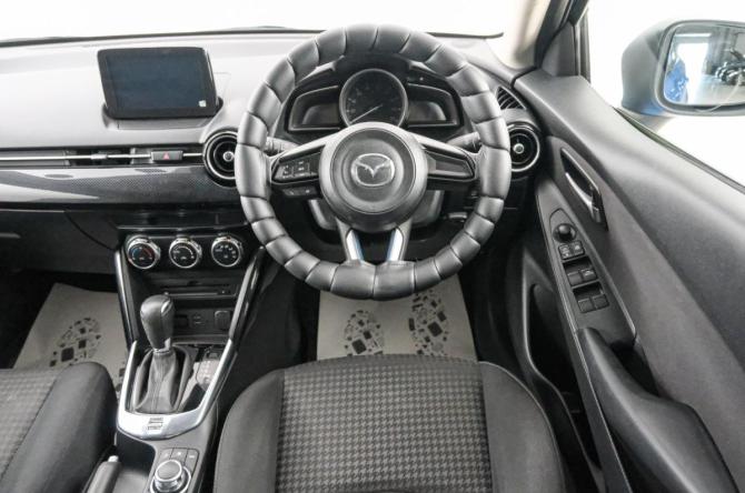 Mazda Demio IV (DJ) с пробегом 2017 года, цена 1 069 000 рублей, 81400 км, хэтчбек, Автокод Объявления
