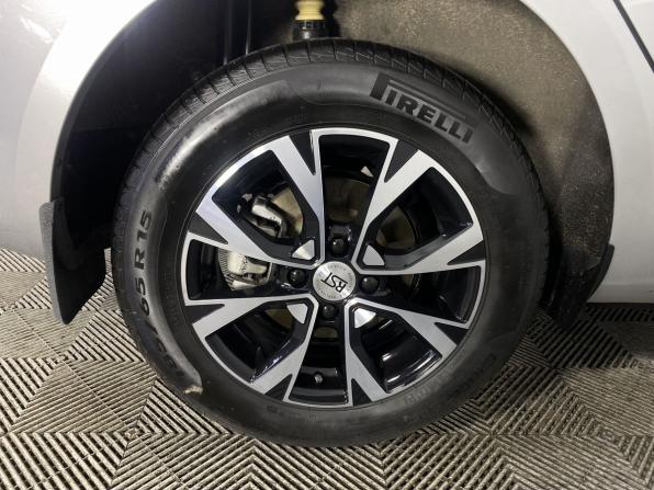 Lada (ВАЗ) Vesta I Рестайлинг (NG) с пробегом 2024 года, цена 1 395 000 рублей, 14501 км, седан, Автокод Объявления