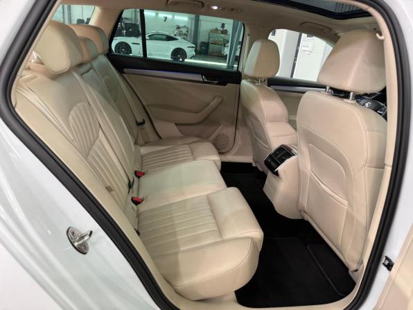Skoda Superb III с пробегом 2018 года, цена 1 997 000 рублей, 235000 км, универсал, Автокод Объявления