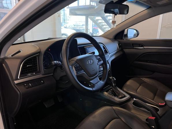 Hyundai Elantra VI (AD) с пробегом 2016 года, цена 1 380 000 рублей, 181650 км, седан, Автокод Объявления