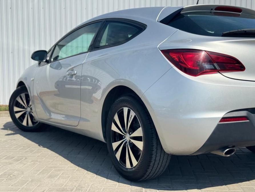 Opel Astra J Рестайлинг Ростов-на-Дону  - изображение 8