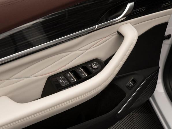 Geely Monjaro I с пробегом 2023 года, цена 3 390 000 рублей, 25426 км, внедорожник, Автокод Объявления