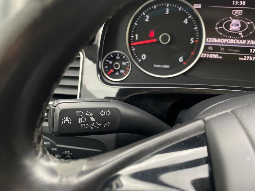 Volkswagen Touareg II Рестайлинг Екатеринбург  - изображение 28