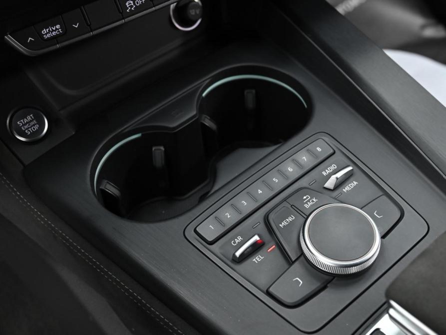Audi A4 V (B9) Москва  - изображение 12