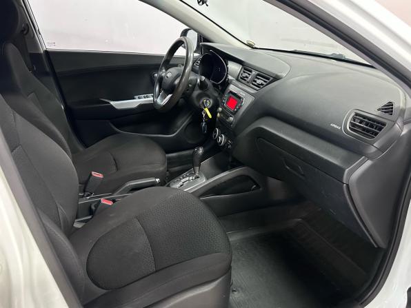 Kia Rio III с пробегом 2014 года, цена 970 000 рублей, 148550 км, хэтчбек, Автокод Объявления