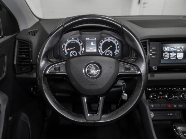 Skoda Karoq I с пробегом 2020 года, цена 2 175 000 рублей, 102110 км, внедорожник, Автокод Объявления