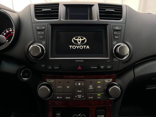Toyota Highlander II (XU40) Рестайлинг с пробегом 2010 года, цена 2 190 000 рублей, 102444 км, внедорожник, Автокод Объявления