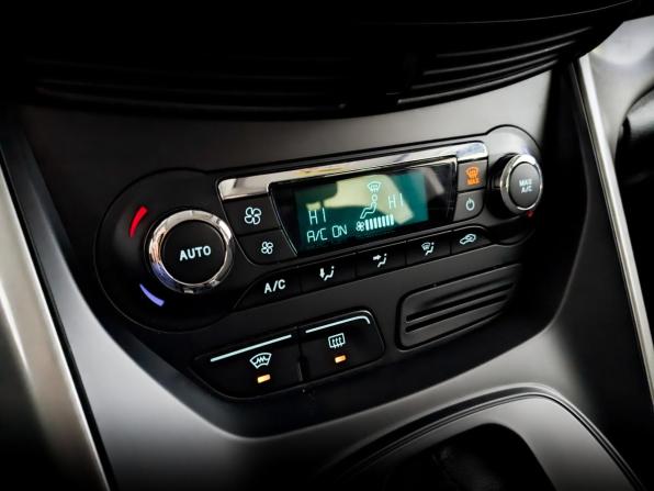 Ford Kuga II с пробегом 2015 года, цена 1 545 000 рублей, 77992 км, внедорожник, Автокод Объявления