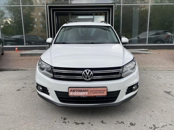 Volkswagen Tiguan I Рестайлинг с пробегом 2015 года, цена 1 329 000 рублей, 137621 км, внедорожник, Автокод Объявления
