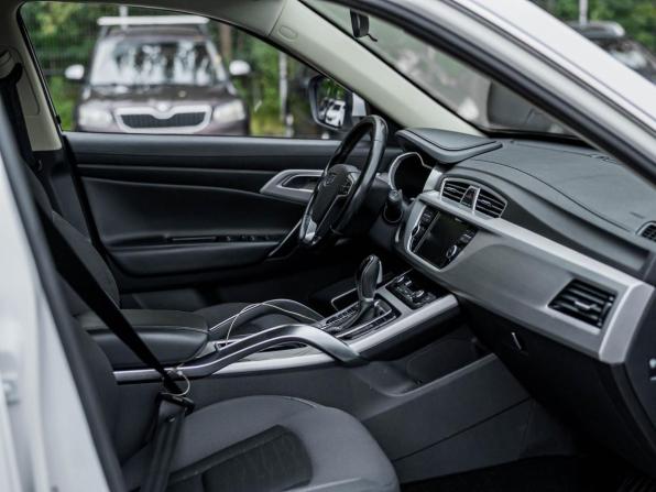 Geely Atlas I с пробегом 2018 года, цена 1 400 000 рублей, 84032 км, внедорожник, Автокод Объявления