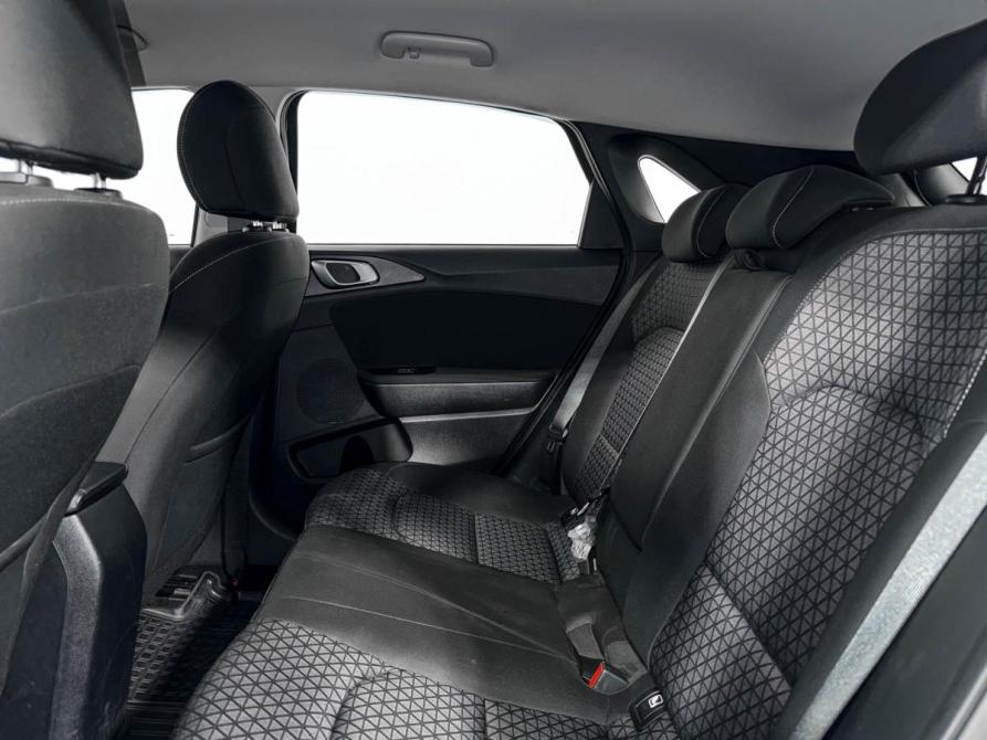 Kia Ceed III Санкт-Петербург  - изображение 12
