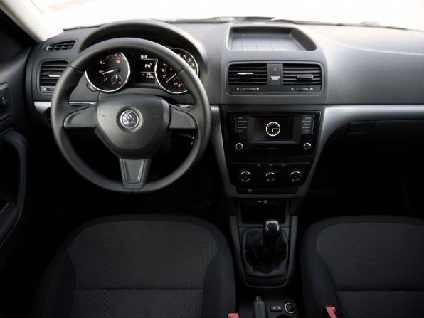Skoda Yeti I Рестайлинг с пробегом 2015 года, цена 1 340 000 рублей, 141861 км, внедорожник, Автокод Объявления