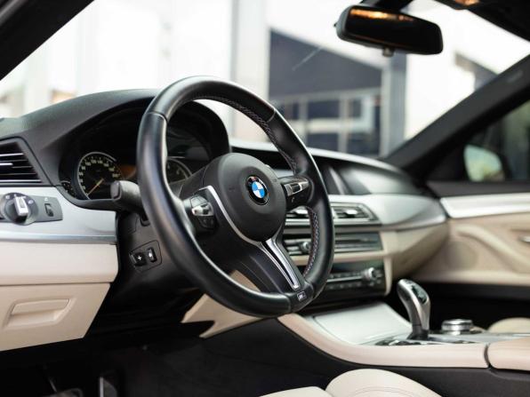 BMW 5 серии VI (F10/F11/F07) Рестайлинг с пробегом 2013 года, цена 1 850 000 рублей, 147355 км, седан, Автокод Объявления