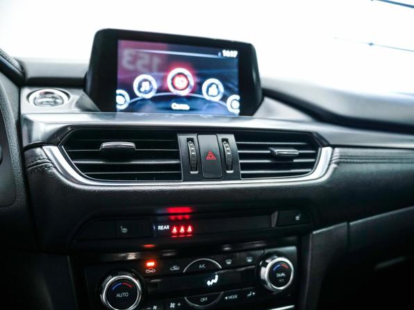 Mazda 6 III (GJ) Рестайлинг с пробегом 2015 года, цена 1 679 000 рублей, 88984 км, седан, Автокод Объявления
