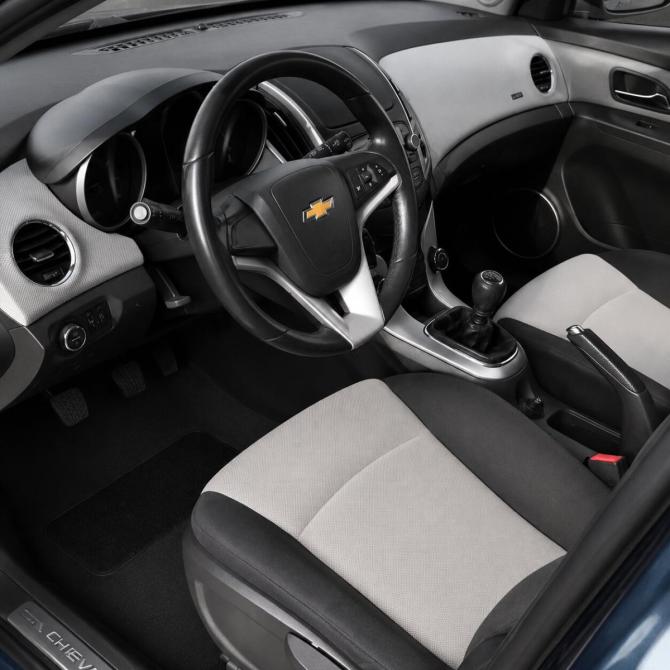 Chevrolet Cruze I Рестайлинг Набережные Челны  - изображение 14