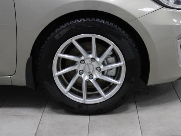 Kia Ceed II Рестайлинг с пробегом 2017 года, цена 1 339 900 рублей, 169732 км, хэтчбек, Автокод Объявления