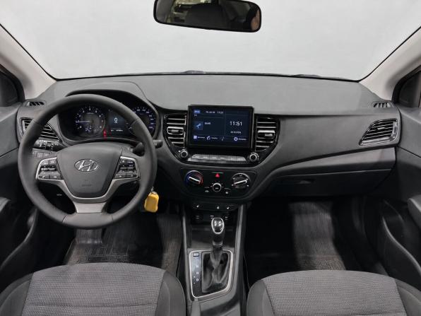 Hyundai Solaris II Рестайлинг с пробегом 2021 года, цена 1 455 000 рублей, 141500 км, седан, Автокод Объявления