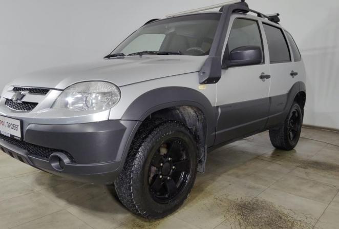 Chevrolet Niva I Рестайлинг с пробегом 2018 года, цена 710 000 рублей, 194000 км, внедорожник, Автокод Объявления
