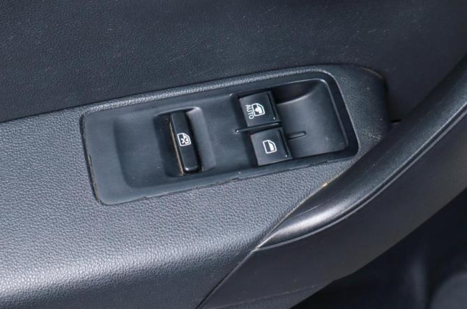 Volkswagen Polo V с пробегом 2015 года, цена 899 000 рублей, 226000 км, седан, Автокод Объявления