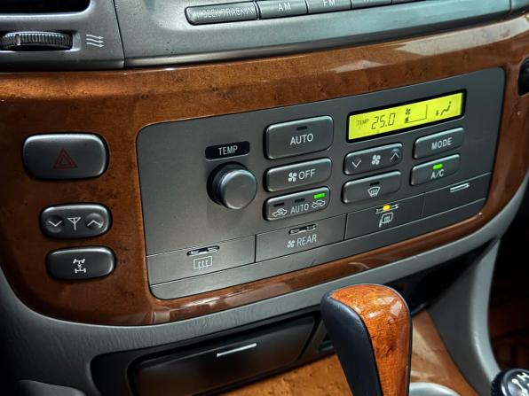 Lexus LX II Рестайлинг с пробегом 2007 года, цена 2 030 000 рублей, 286253 км, внедорожник, Автокод Объявления
