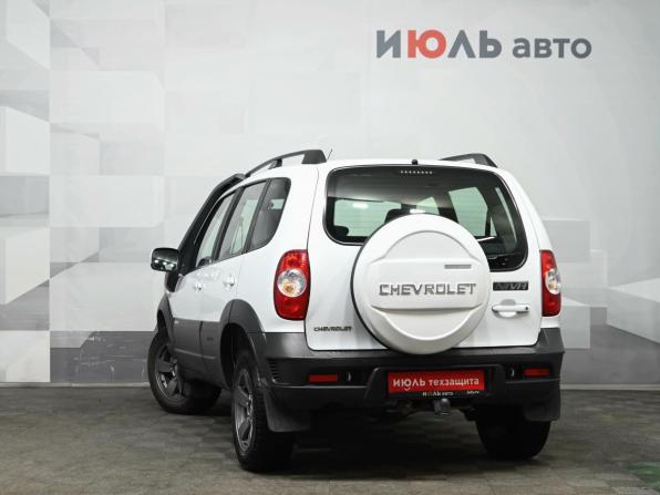 Chevrolet Niva I Рестайлинг с пробегом 2017 года, цена 660 000 рублей, 98231 км, внедорожник, Автокод Объявления