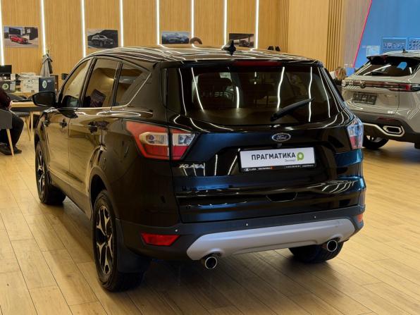 Ford Kuga II Рестайлинг с пробегом 2017 года, цена 1 590 000 рублей, 124000 км, внедорожник, Автокод Объявления