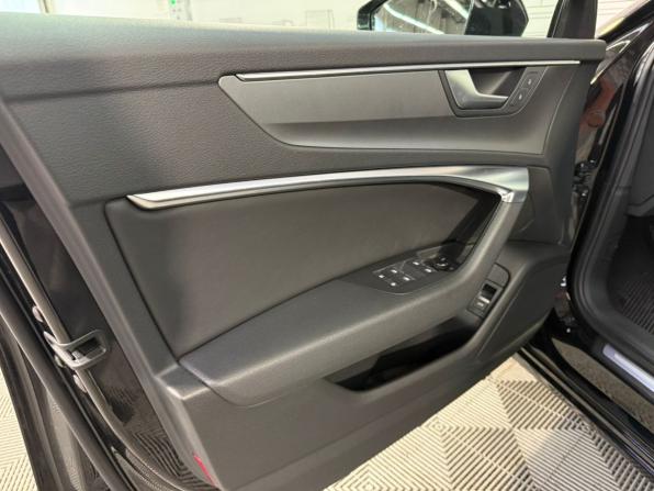 Audi A6 V (C8) с пробегом 2021 года, цена 3 225 000 рублей, 88500 км, седан, Автокод Объявления