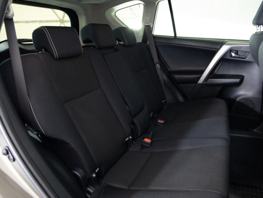 Toyota RAV4 IV (XA40) Рестайлинг Санкт-Петербург  - изображение 13
