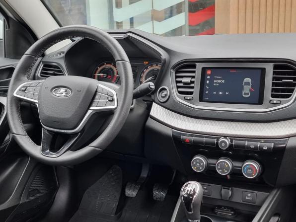 Lada (ВАЗ) Vesta I Рестайлинг (NG) с пробегом 2023 года, цена 1 349 000 рублей, 28723 км, седан, Автокод Объявления