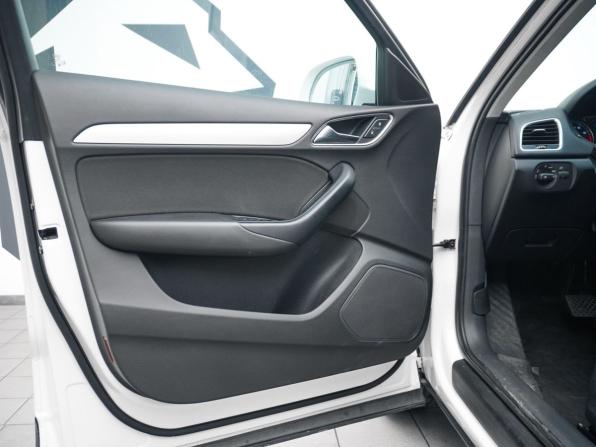 Audi Q3 I (8U) Рестайлинг с пробегом 2015 года, цена 1 379 000 рублей, 125013 км, внедорожник, Автокод Объявления