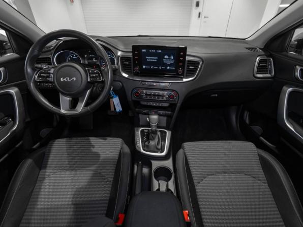 Kia Ceed III Рестайлинг с пробегом 2022 года, цена 2 240 000 рублей, 68212 км, хэтчбек, Автокод Объявления