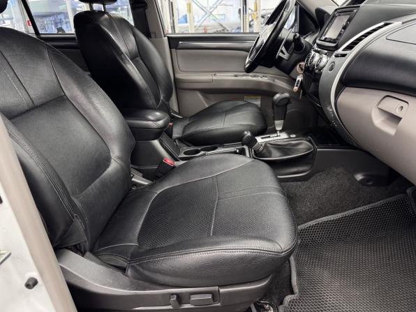 Mitsubishi Pajero Sport II Рестайлинг с пробегом 2015 года, цена 1 550 000 рублей, 360720 км, внедорожник, Автокод Объявления