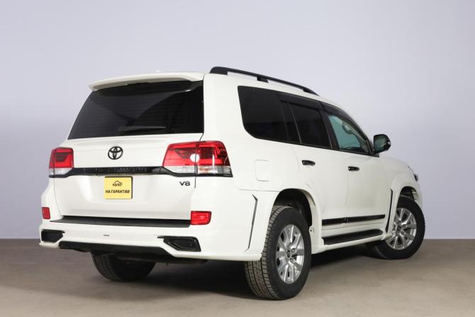 Toyota Land Cruiser 200 Series Рестайлинг 2 с пробегом 2016 года, цена 5 979 000 рублей, 135300 км, внедорожник, Автокод Объявления