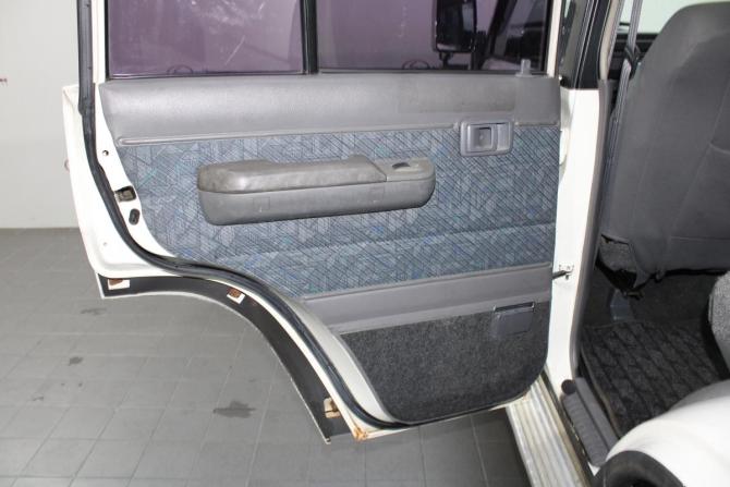 Toyota Land Cruiser 70 Series с пробегом 2001 года, цена 2 900 000 рублей, 325142 км, внедорожник, Автокод Объявления