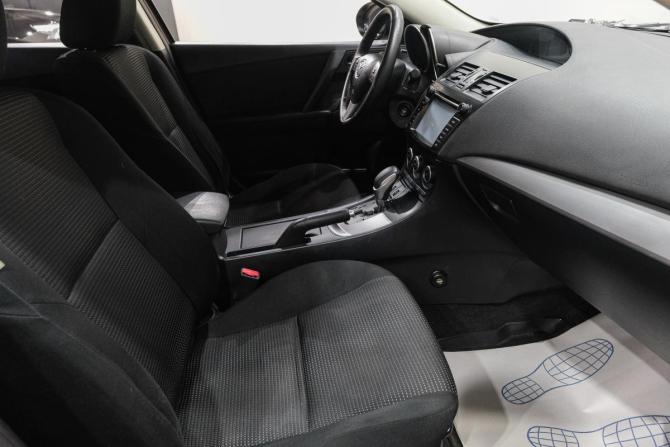 Mazda 3 II (BL) Рестайлинг с пробегом 2012 года, цена 959 000 рублей, 241000 км, седан, Автокод Объявления