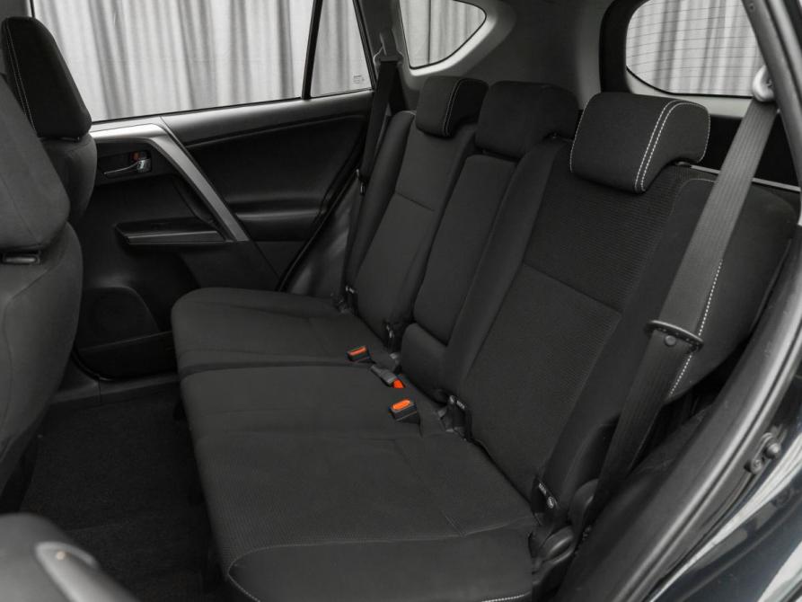 Toyota RAV4 IV (XA40) Рестайлинг Москва  - изображение 12