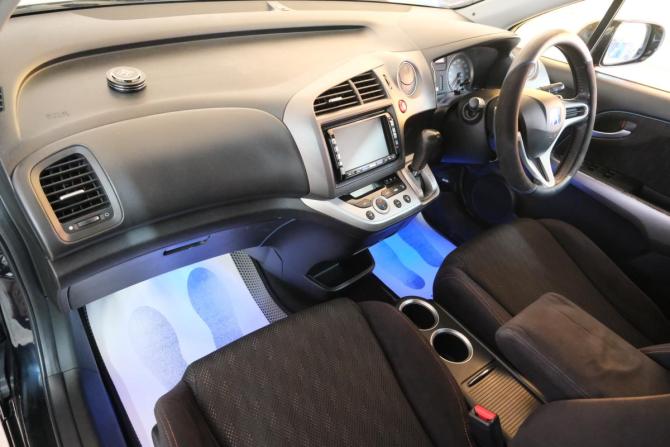 Honda Stream II Рестайлинг с пробегом 2011 года, цена 1 149 000 рублей, 120400 км, компактвэн, Автокод Объявления