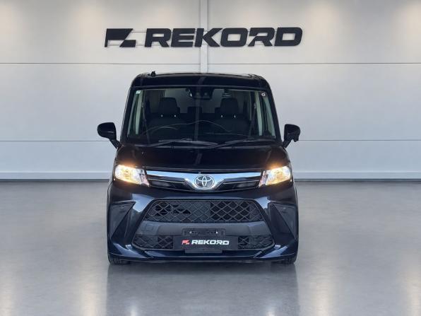 Toyota Roomy I Рестайлинг с пробегом 2021 года, цена 1 129 000 рублей, 123591 км, микровэн, Автокод Объявления