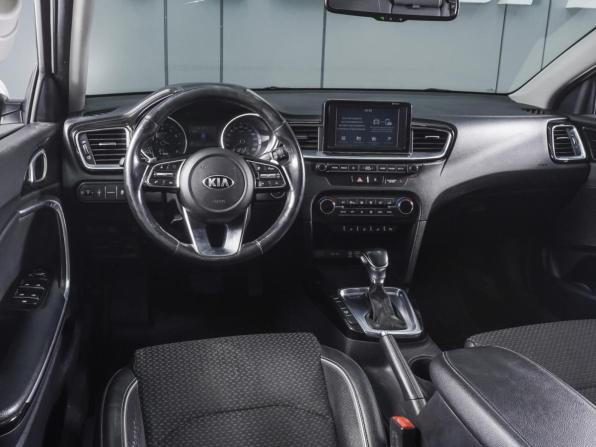 Kia Ceed III с пробегом 2019 года, цена 1 785 000 рублей, 147115 км, универсал, Автокод Объявления