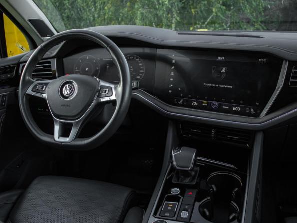 Volkswagen Touareg III с пробегом 2018 года, цена 5 599 000 рублей, 118959 км, внедорожник, Автокод Объявления