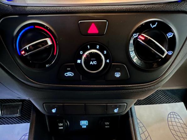 Hyundai Solaris II с пробегом 2019 года, цена 1 299 000 рублей, 137312 км, седан, Автокод Объявления
