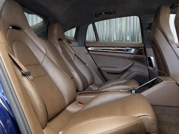 Porsche Panamera II с пробегом 2017 года, цена 7 377 000 рублей, 103558 км, лифтбек, Автокод Объявления