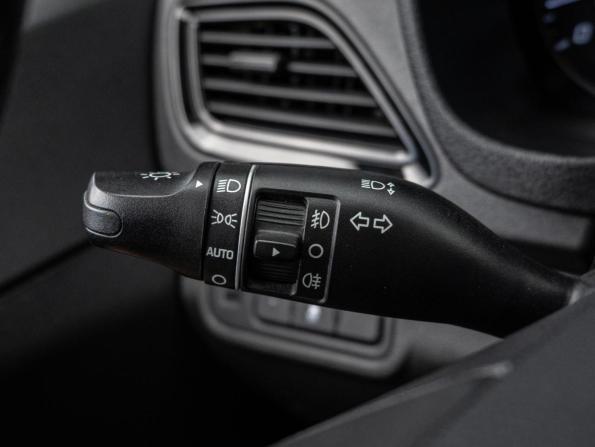 Hyundai Solaris II Рестайлинг с пробегом 2021 года, цена 1 865 000 рублей, 57021 км, седан, Автокод Объявления