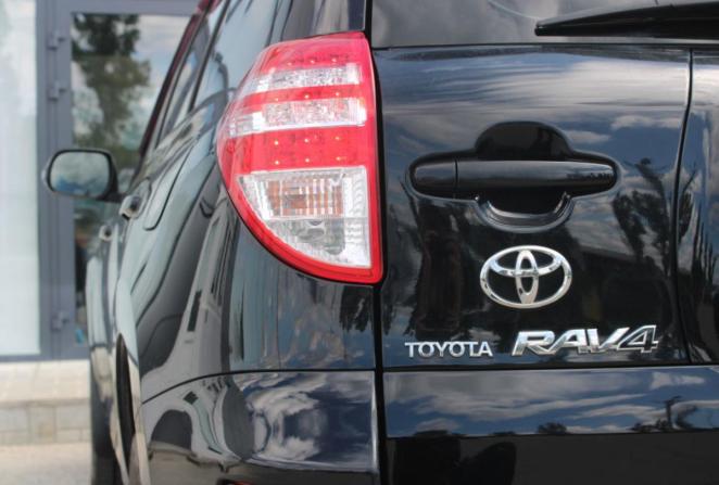Toyota RAV4 III (XA30) Рестайлинг с пробегом 2012 года, цена 1 528 000 рублей, 210279 км, внедорожник, Автокод Объявления
