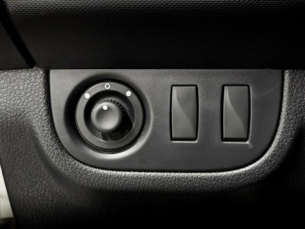 Renault Sandero II Рестайлинг с пробегом 2021 года, цена 1 359 000 рублей, 62235 км, хэтчбек, Автокод Объявления