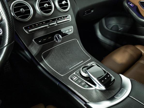 Mercedes-Benz C-Класс IV (W205) Рестайлинг с пробегом 2018 года, цена 2 965 000 рублей, 110339 км, седан, Автокод Объявления