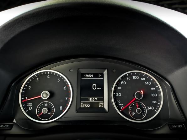 Volkswagen Tiguan I Рестайлинг с пробегом 2016 года, цена 2 330 000 рублей, 33000 км, внедорожник, Автокод Объявления