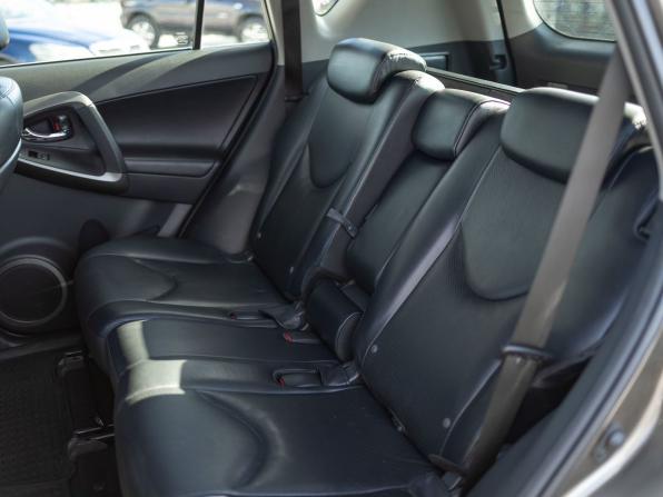 Toyota RAV4 III (XA30) Рестайлинг с пробегом 2011 года, цена 1 519 000 рублей, 125020 км, внедорожник, Автокод Объявления